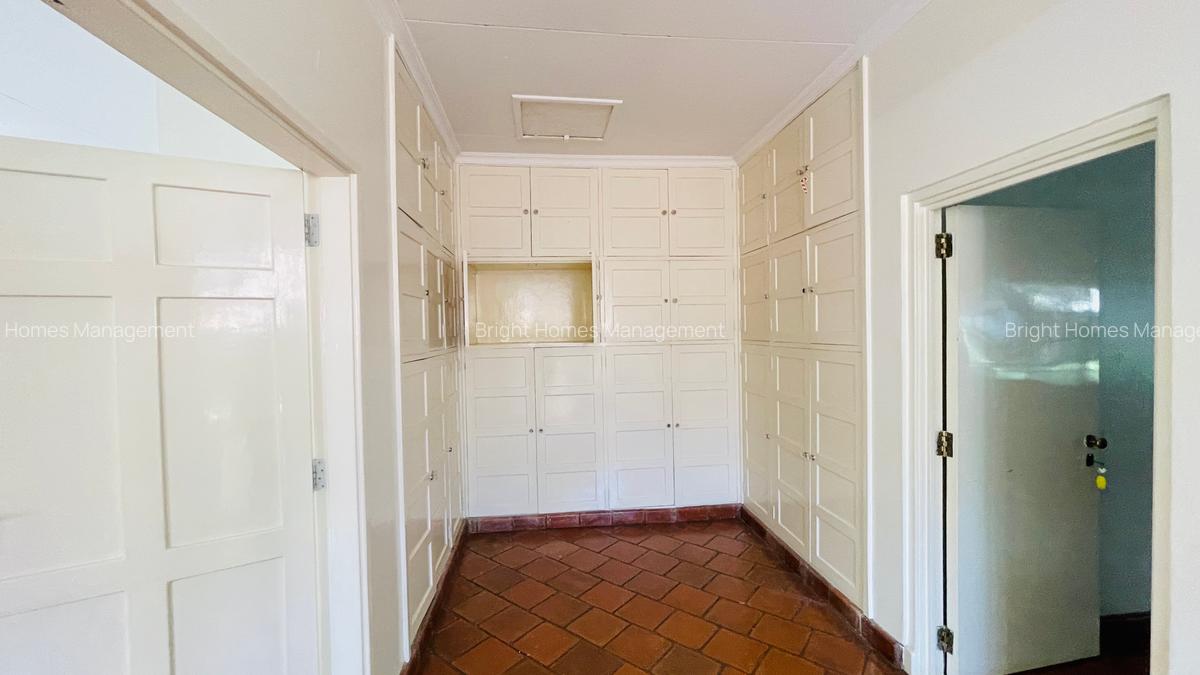 5 Bed House with Staff Quarters in Lavington - 12