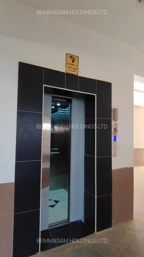 2 Bed Apartment with En Suite at North Airport Road - 10