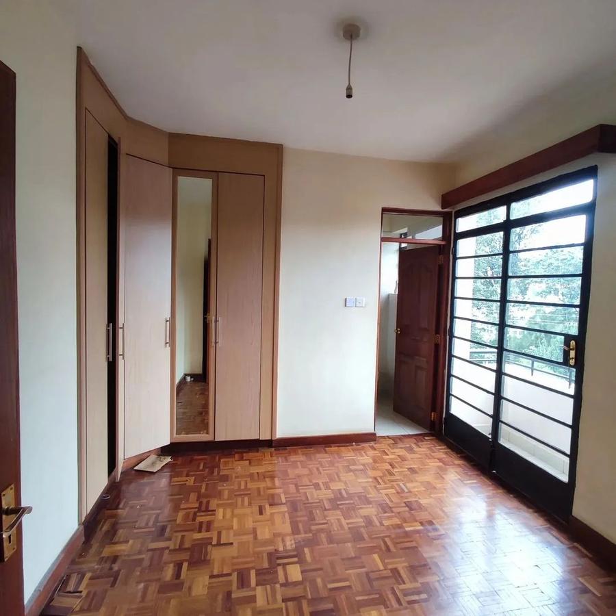 3 Bed Apartment with En Suite at Oledume Road - 5