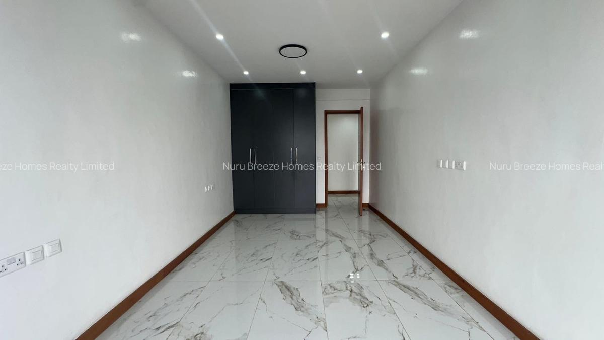 4 Bed Apartment with En Suite in Rhapta Road - 5