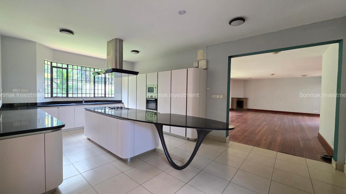 5 Bed Townhouse with En Suite at Lavington Green - 2