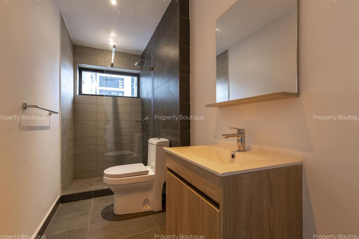 2 Bed Apartment with En Suite in Lavington - 9