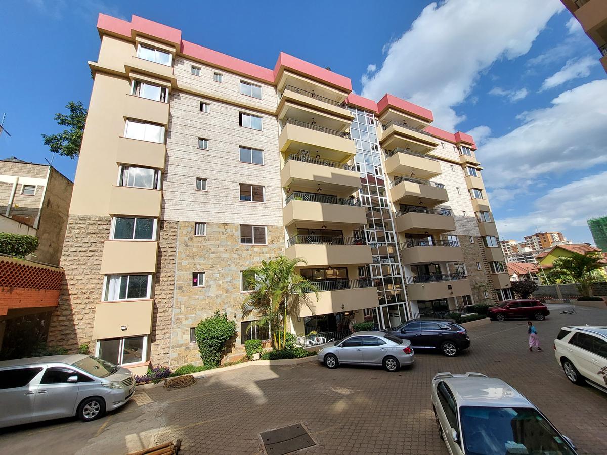 3 Bed Apartment with En Suite at Lavington - 1