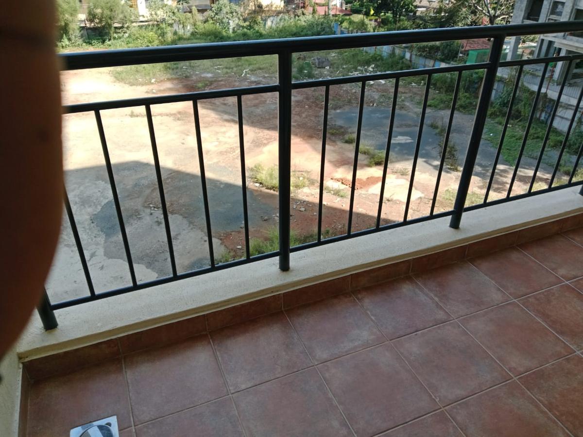 2 Bed Apartment with En Suite in General Mathenge - 4