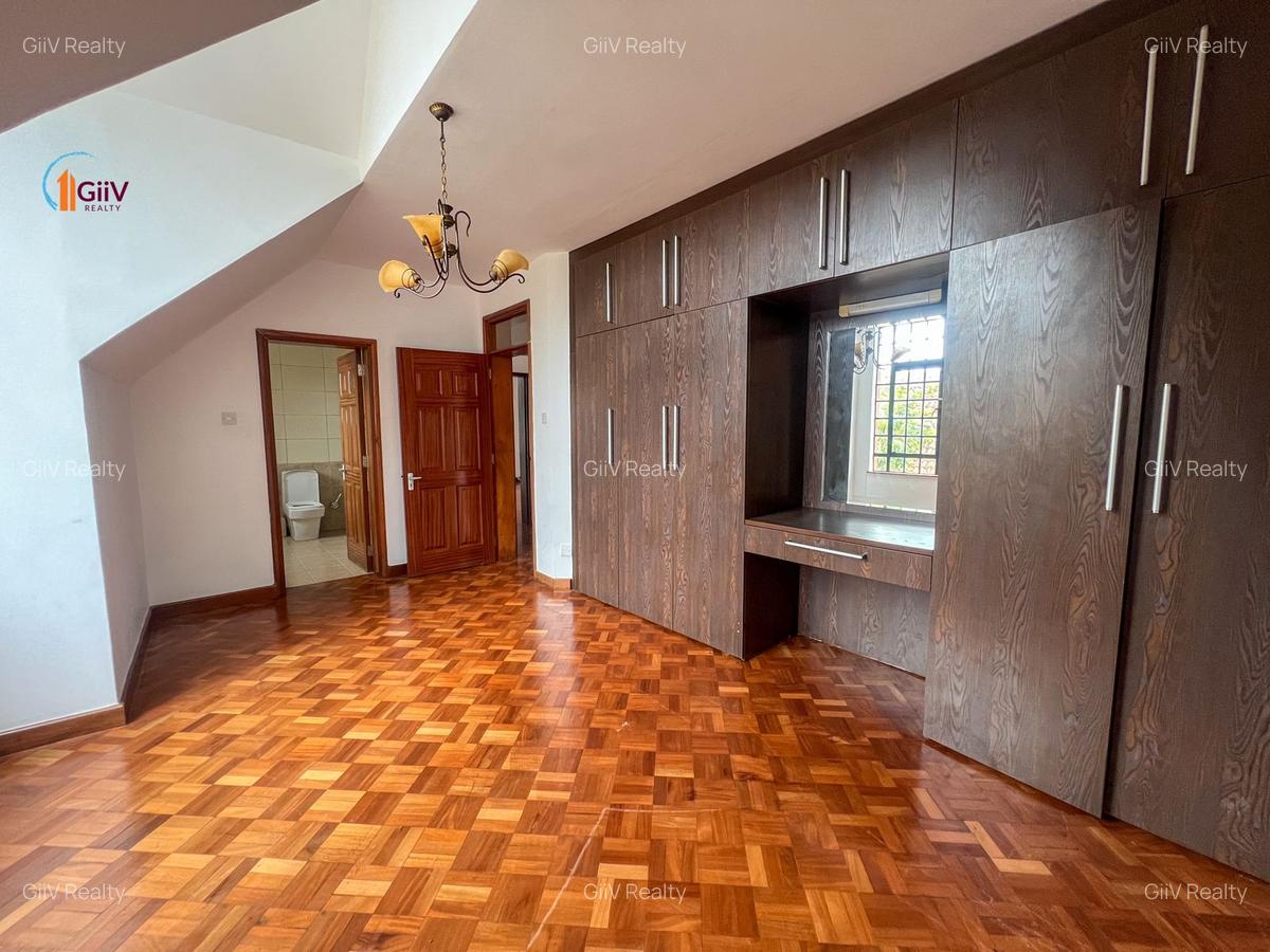 4 Bed Townhouse with Staff Quarters in Lavington - 8