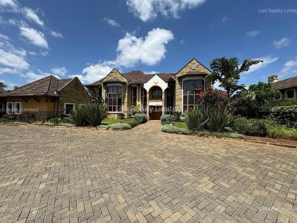 5 Bed Townhouse with En Suite in Runda - 1