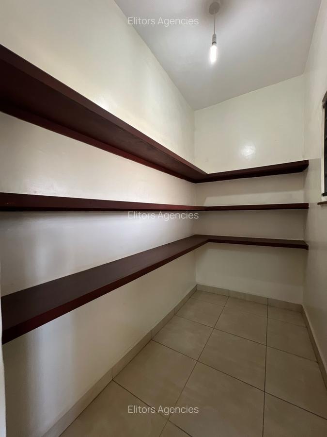 2 Bed Apartment with En Suite at Raphta Road - 7