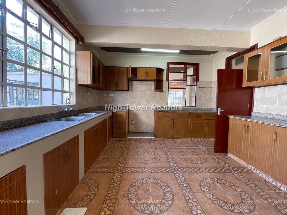 4 Bed House with En Suite in Karen - 9