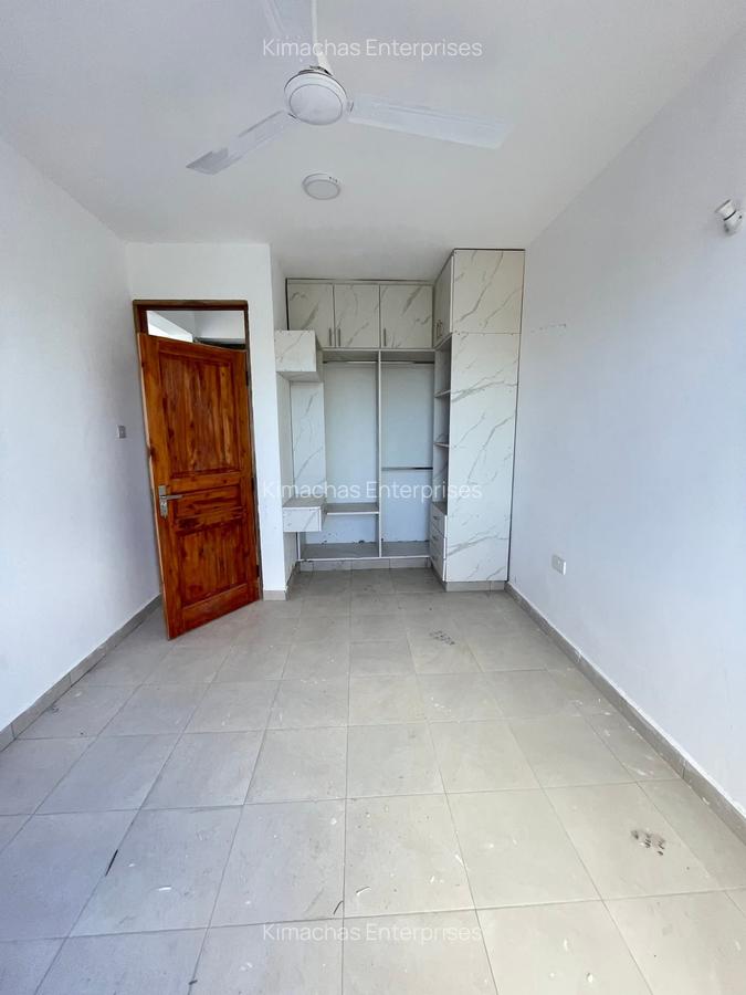 1 Bed Apartment with En Suite at Links Road - 4