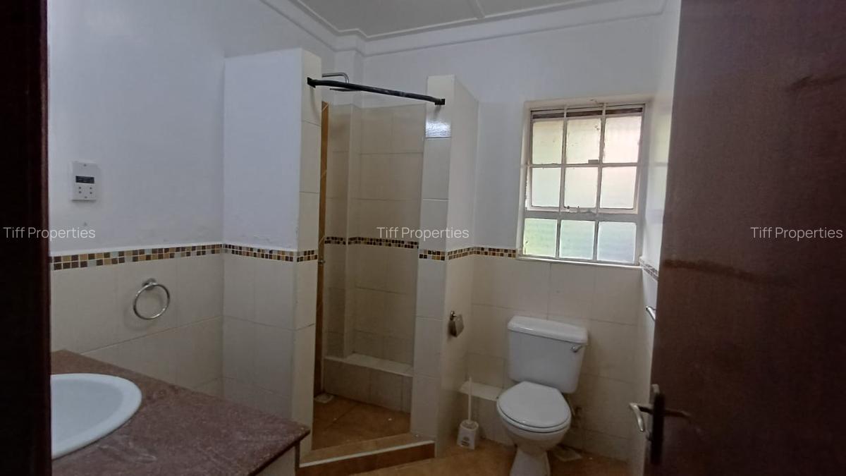 5 Bed Townhouse with En Suite in Rosslyn - 12