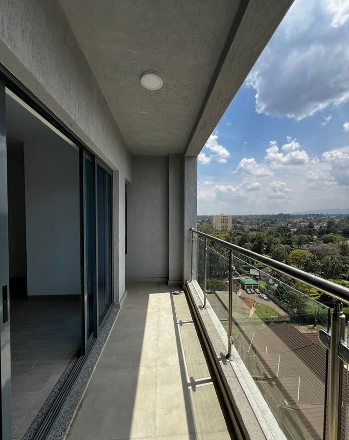 2 Bed Apartment with En Suite in Lavington - 9