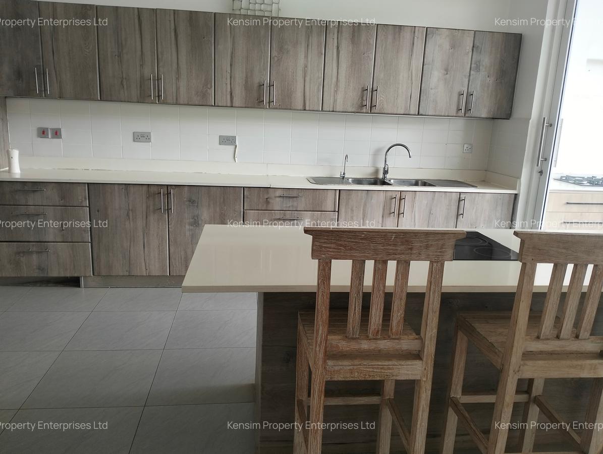 4 Bed Townhouse with En Suite in Spring Valley - 5