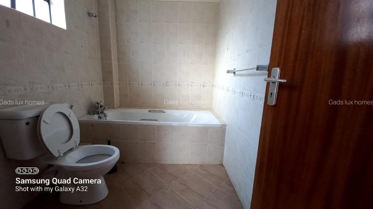 4 Bed Townhouse with En Suite at Spring Valley - 4