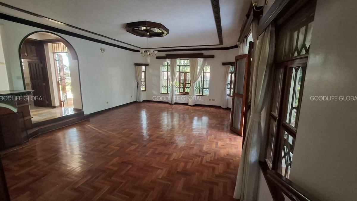 5 Bed House with En Suite at Runda - 4