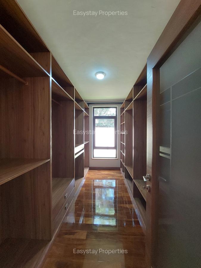 5 Bed Townhouse with En Suite in Lavington - 8