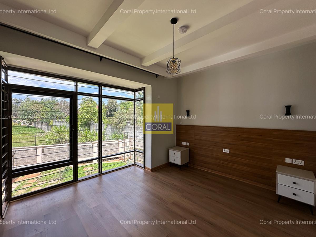 2 Bed Apartment in Ridgeways - 15