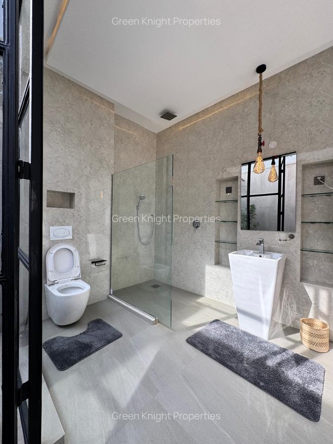 3 Bed House with En Suite in Karen Hardy - 11