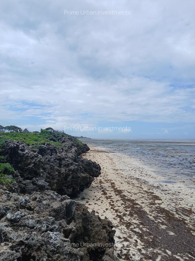 2 ac Land in Watamu - 9