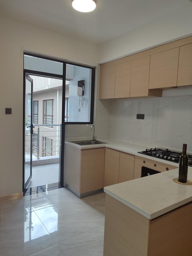 Serviced 1 Bed Apartment with En Suite in Kileleshwa - 12