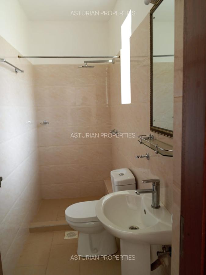 4 Bed Townhouse with En Suite in Kitisuru - 12