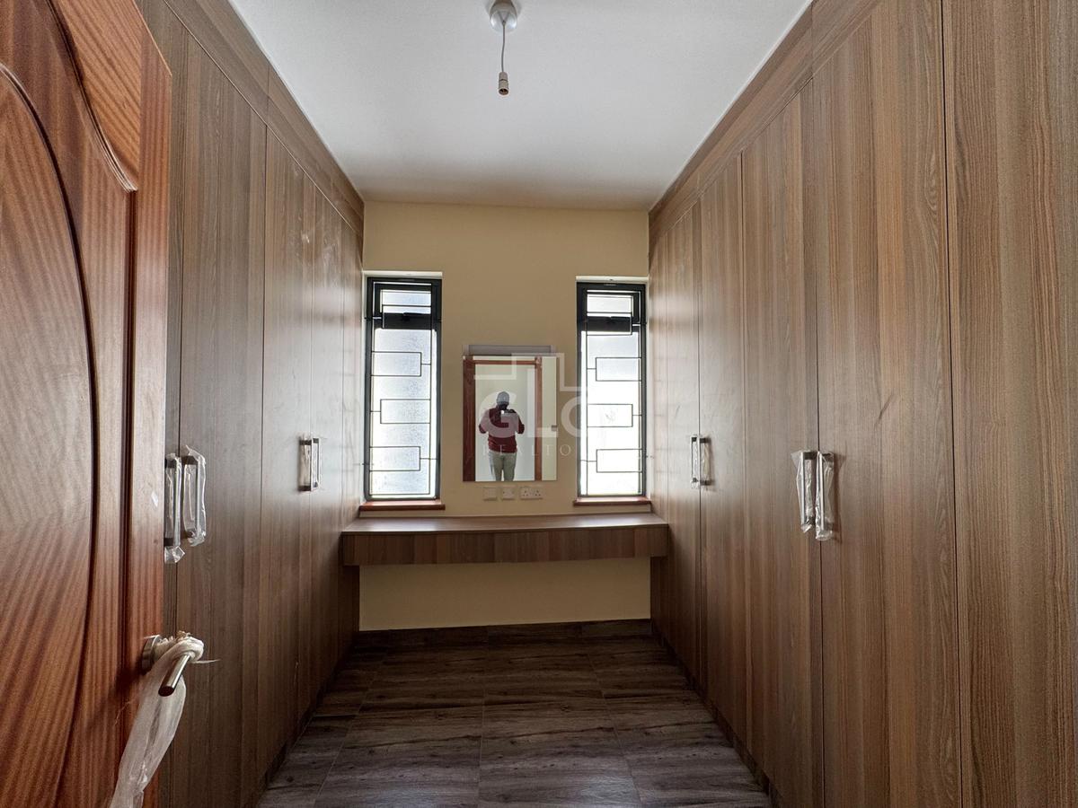 4 Bed Townhouse with En Suite in Kileleshwa - 10