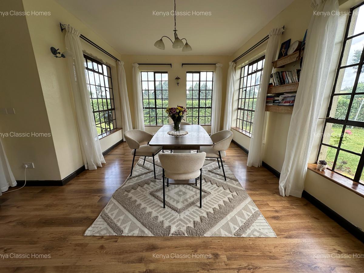 4 Bed House with En Suite at Redhill - 6