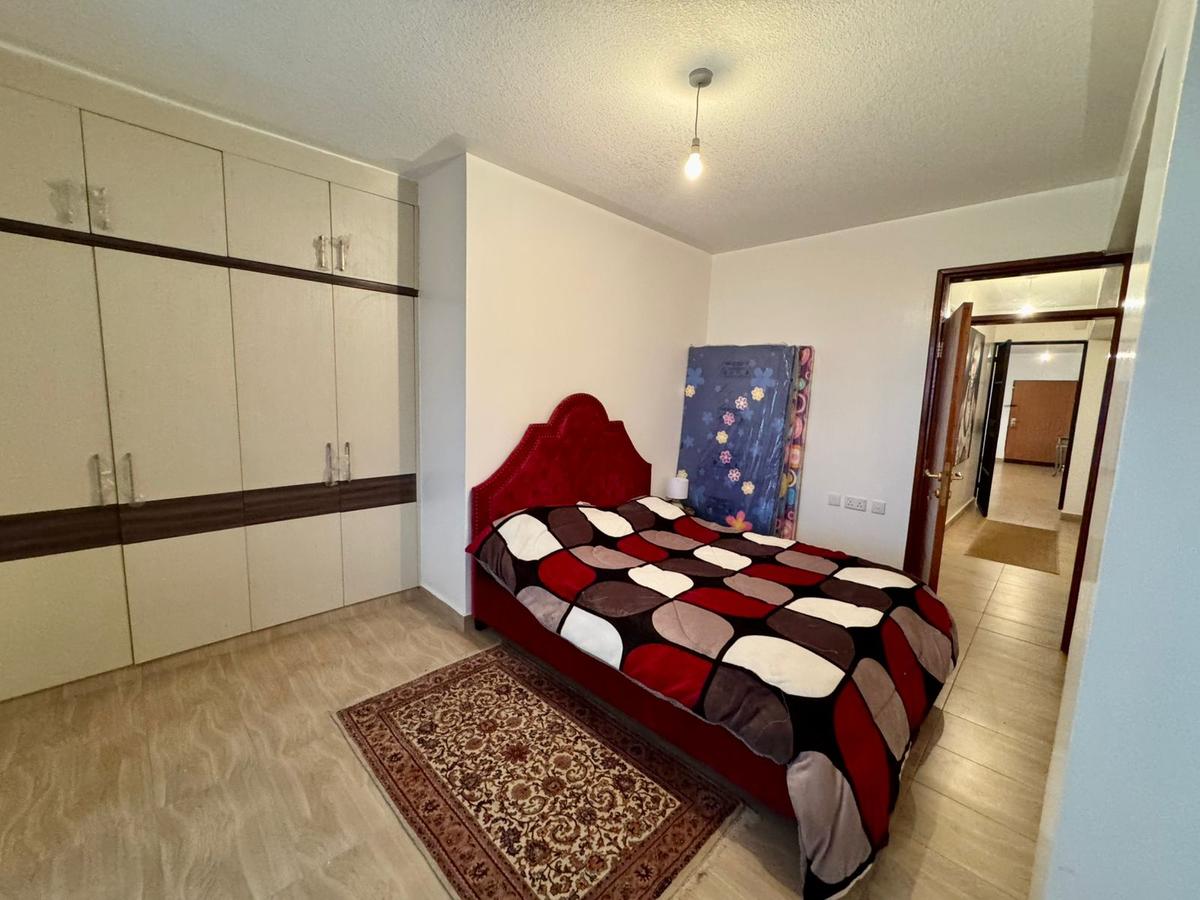 Furnished 3 Bed Apartment with En Suite in Brookside - 10