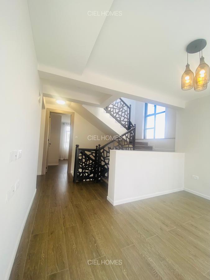 3 Bed Villa with Staff Quarters in Gikambura - 11