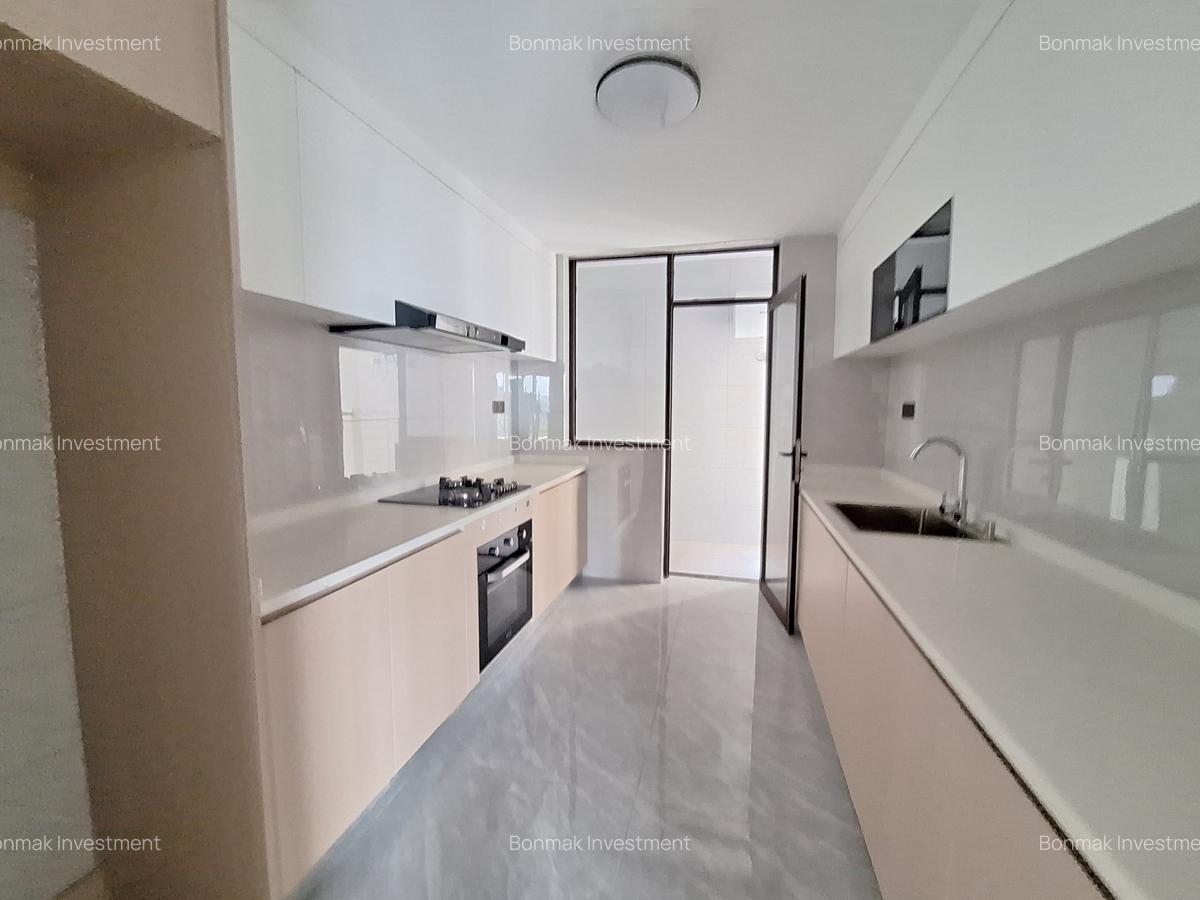 2 Bed Apartment with En Suite at Riverside Drive - 6