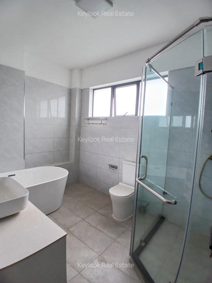 4 Bed Apartment with En Suite at Lavington - 17