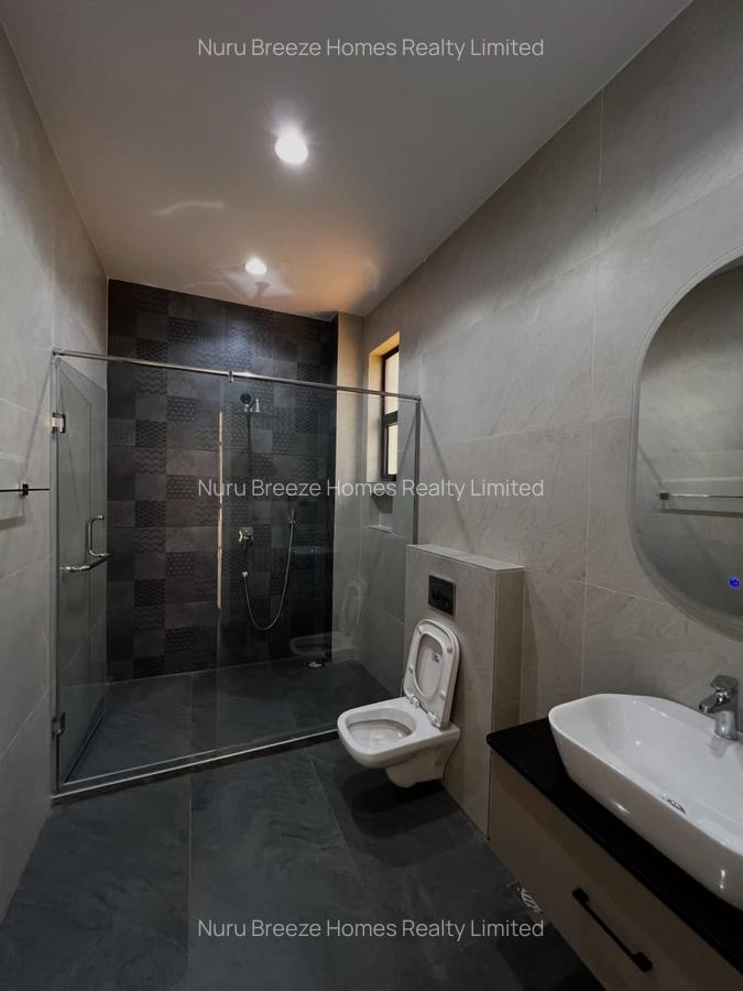 4 Bed Townhouse with En Suite in Lavington - 11