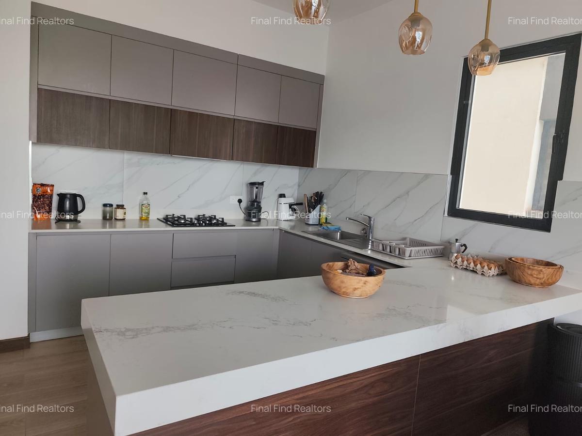 Furnished 2 Bed Apartment with En Suite in Rosslyn - 2