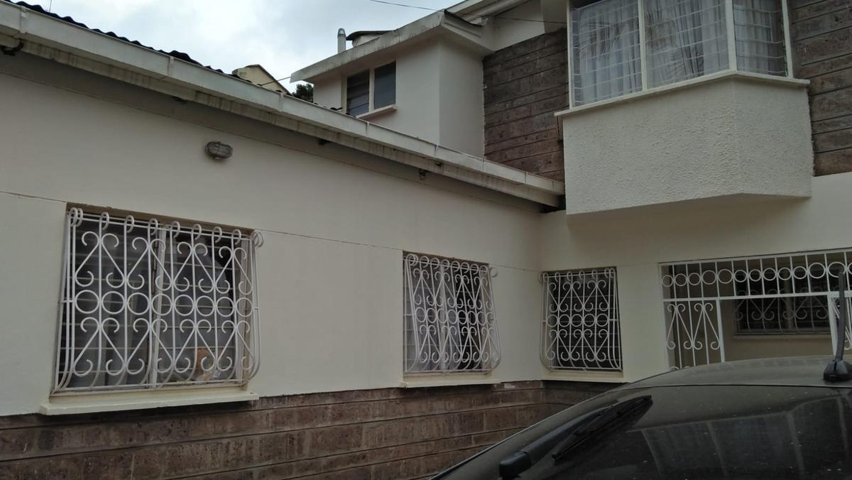 4 Bed Townhouse with En Suite at Oloitoktok Road - 11