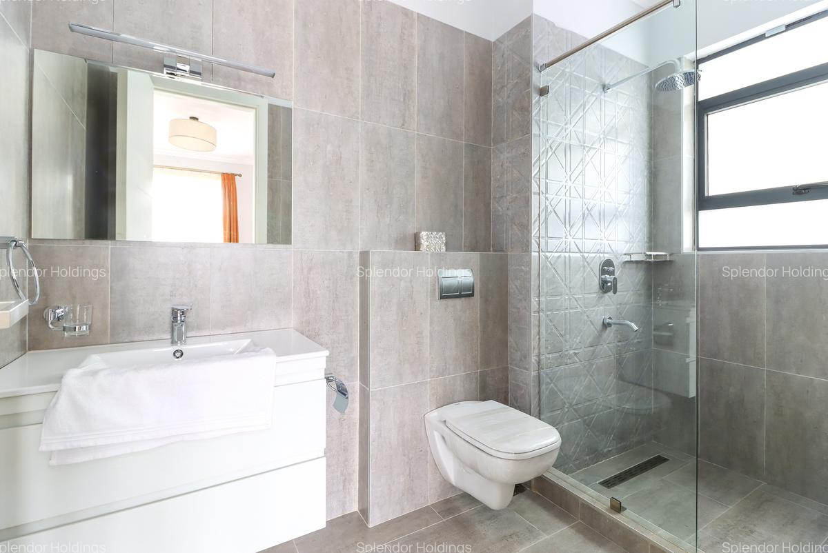 4 Bed Townhouse with En Suite in Runda - 15
