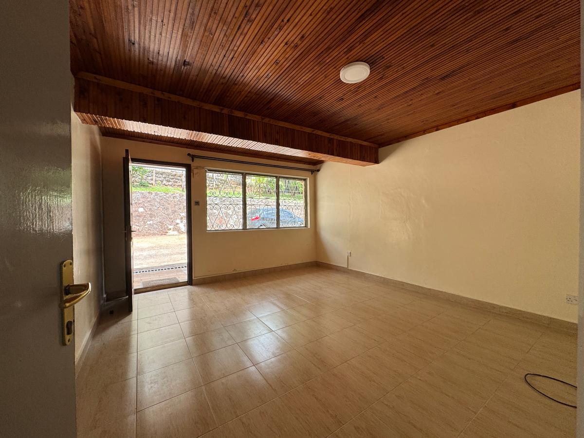 3 Bed House with En Suite in Loresho - 4