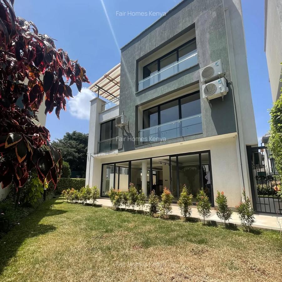 5 Bed Townhouse with En Suite at Lavington Green - 3