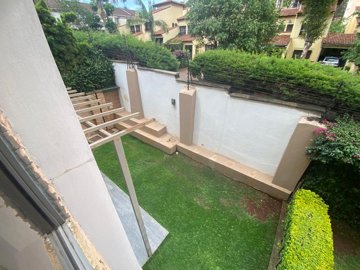 4 Bed Townhouse with En Suite in Kileleshwa - 11