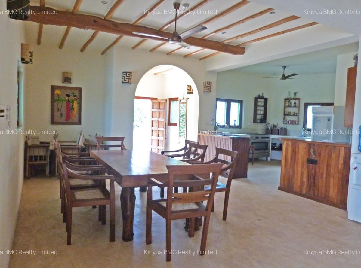 4 Bed Villa with En Suite in Watamu - 5