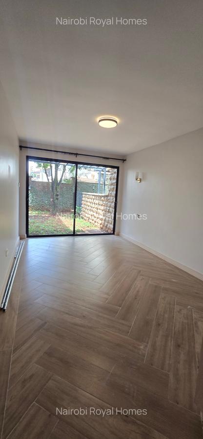 5 Bed Townhouse with En Suite at Lavington Green - 12