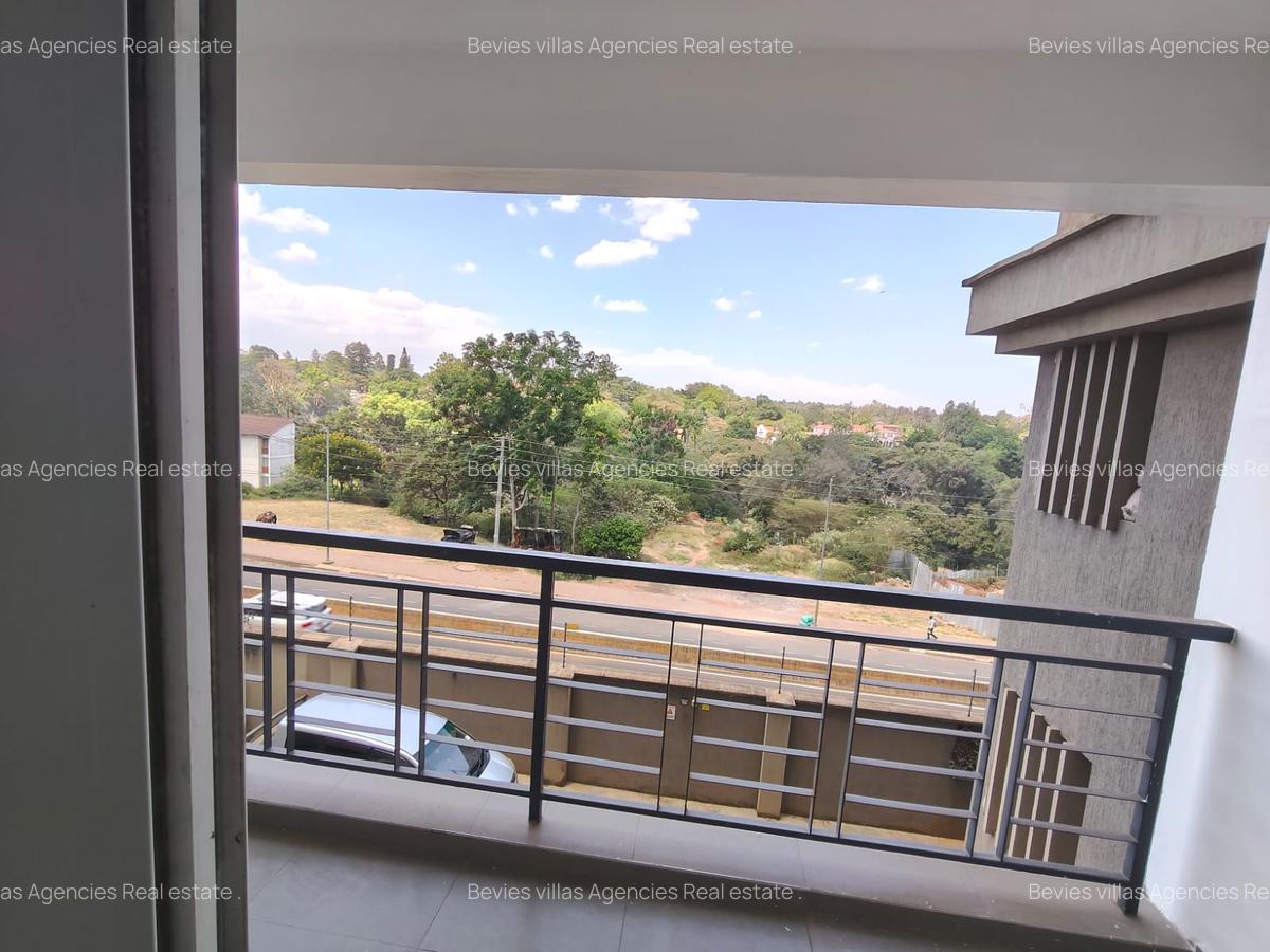 4 Bed Apartment with En Suite at Parklands - 12