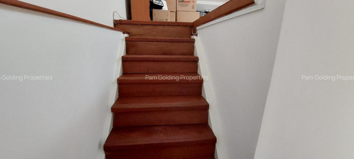 3 Bed Apartment with En Suite in Westlands Area - 13