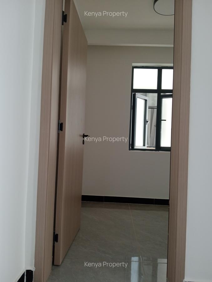 2 Bed Apartment with Swimming Pool in Kilimani - 16