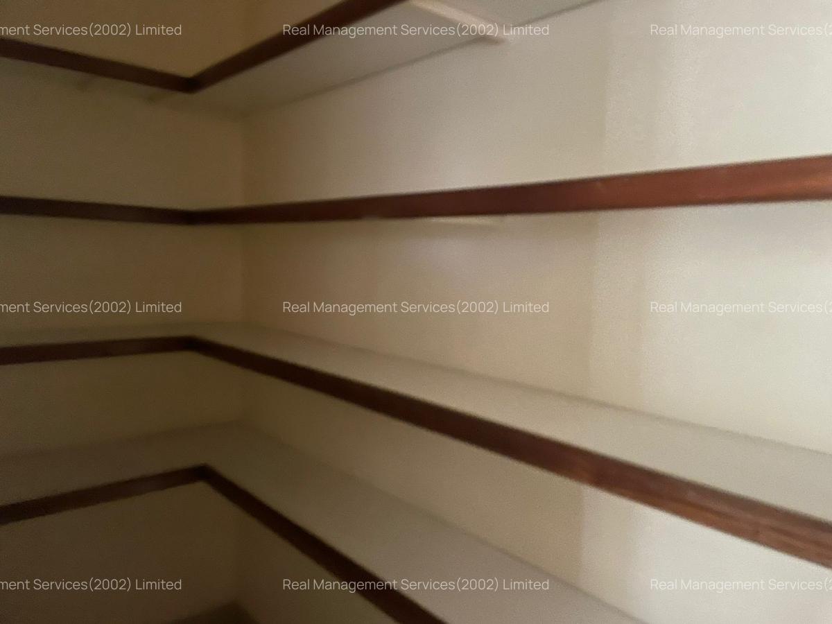 4 Bed Apartment with En Suite at Githuri Road - 4