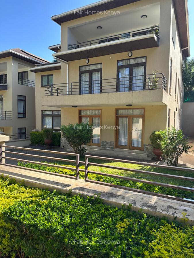 5 Bed Townhouse with En Suite at Lavington Green - 4