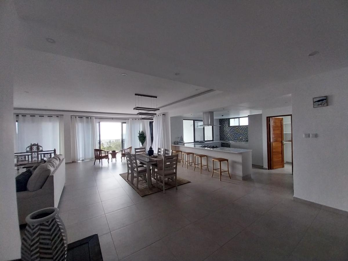 Serviced 5 Bed Apartment with En Suite at Mombasa - 1