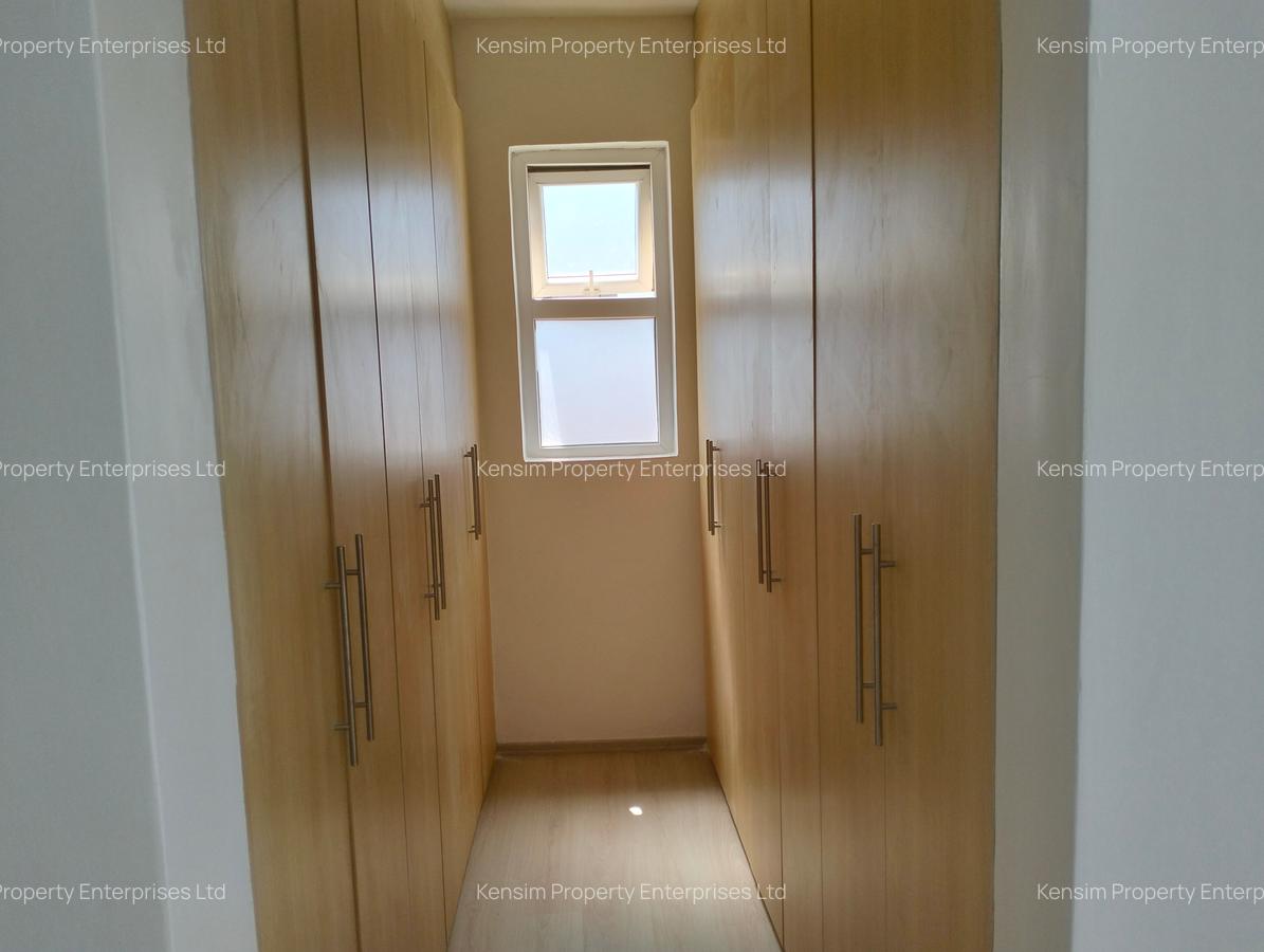 3 Bed Apartment with En Suite in Westlands Area - 10