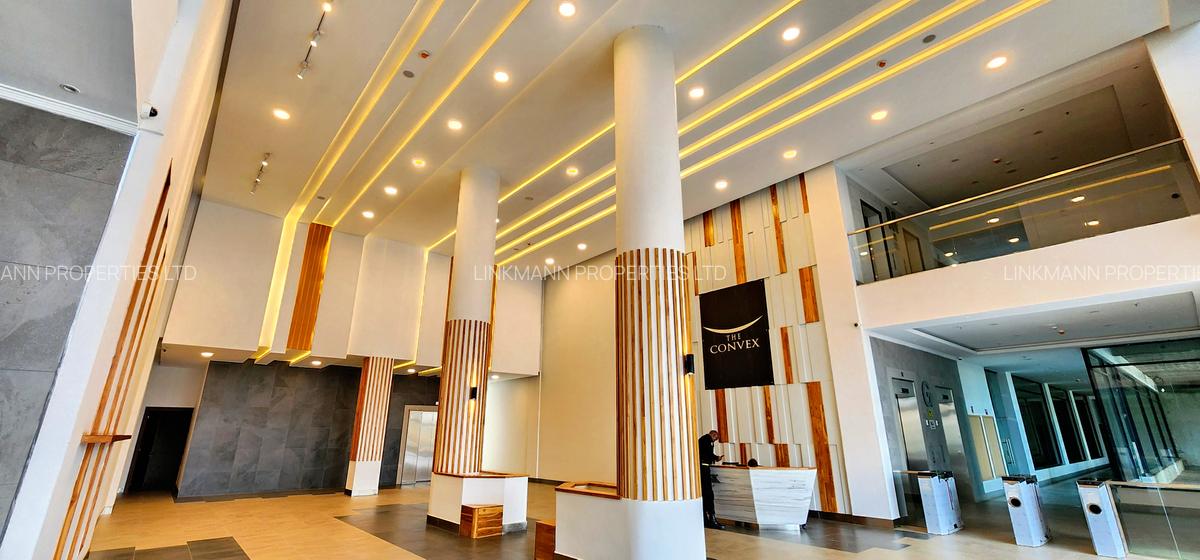 4,000 ft² Office with Service Charge Included in Riverside - 7