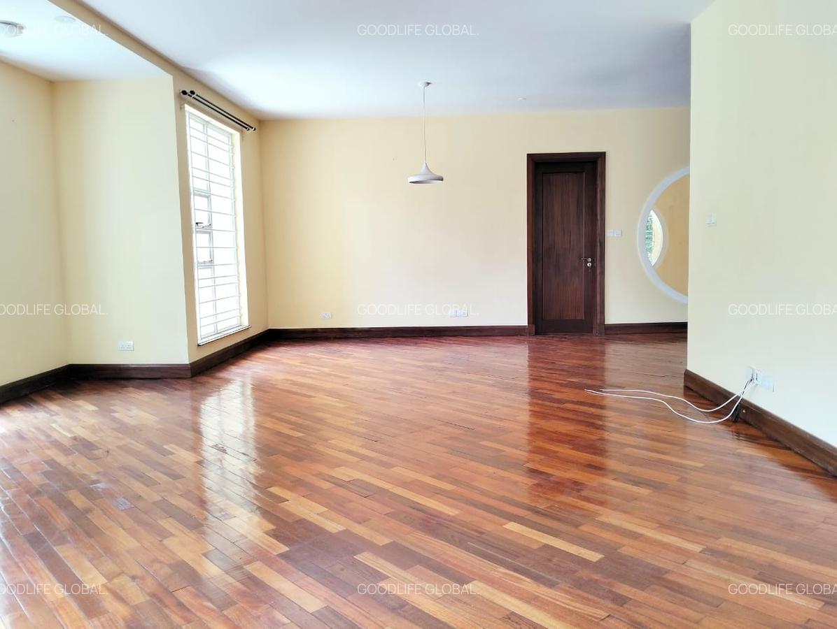 5 Bed House with En Suite at Runda - 8