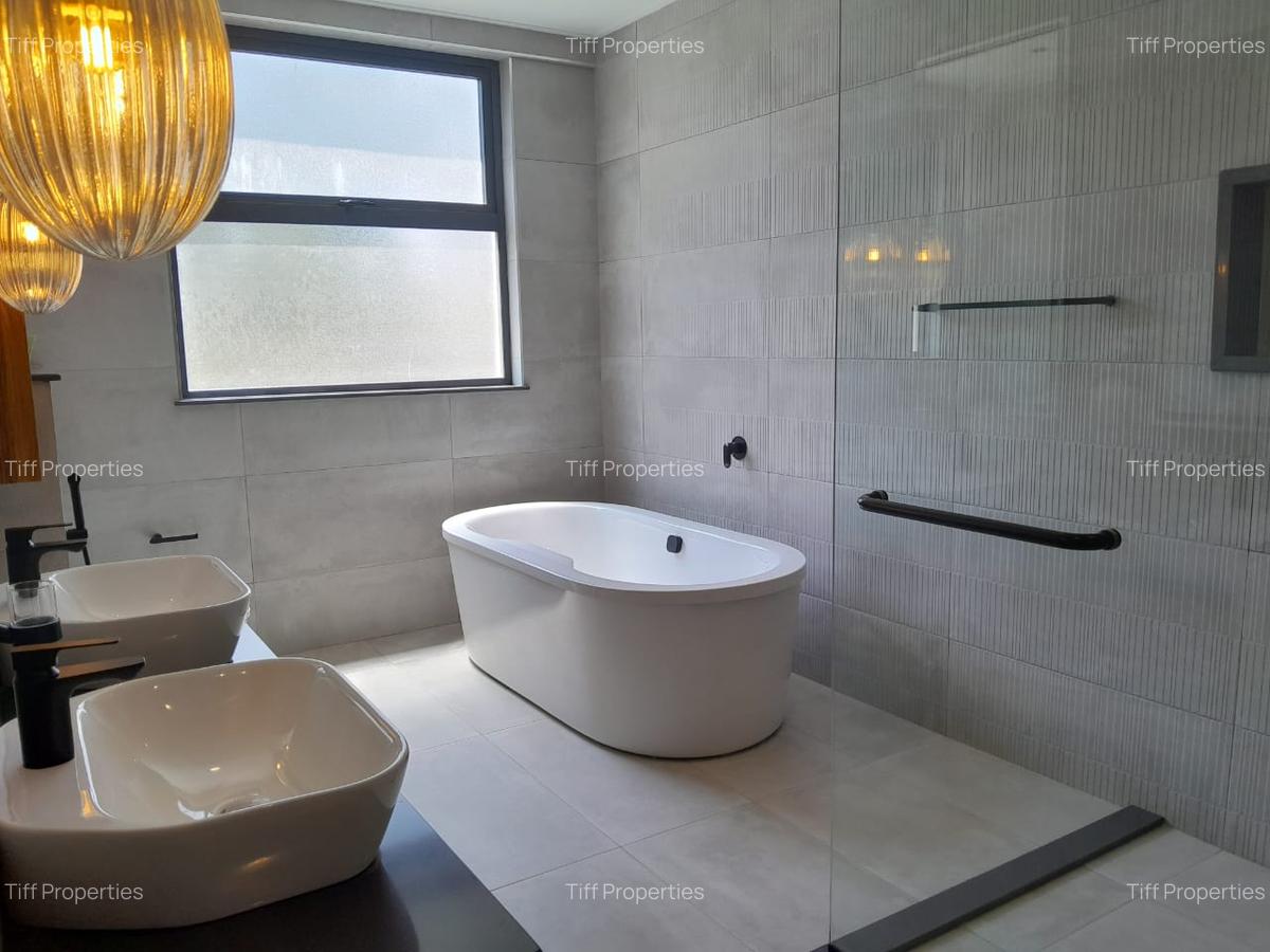 4 Bed Apartment with En Suite in Spring Valley - 12