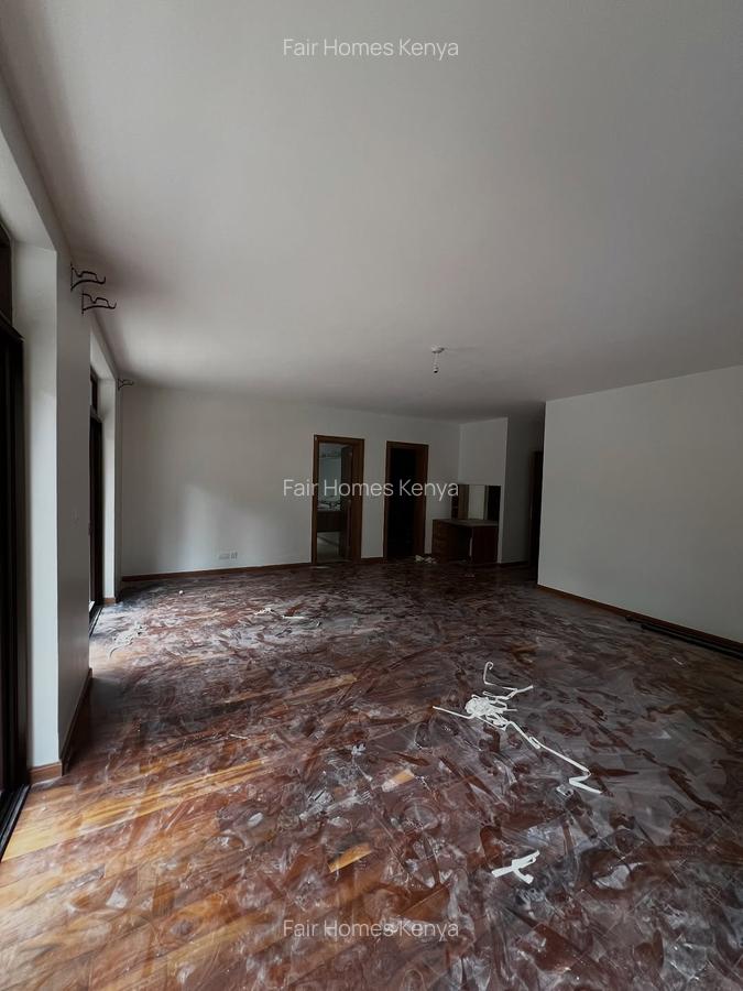 5 Bed Townhouse with En Suite at Lavington Green - 13